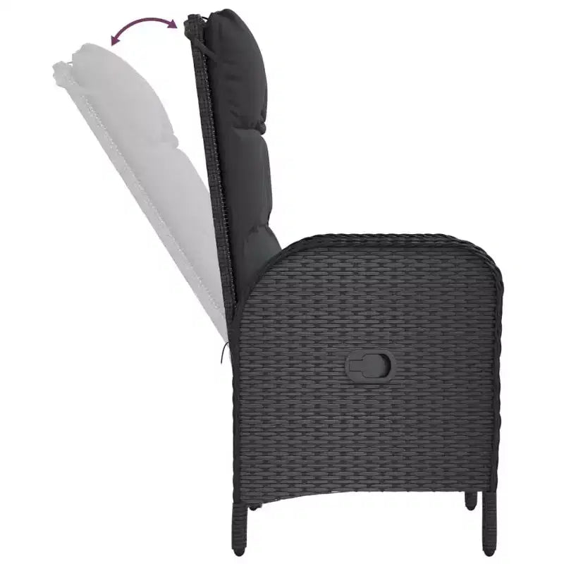 Ensemble repas de jardin avec coussins