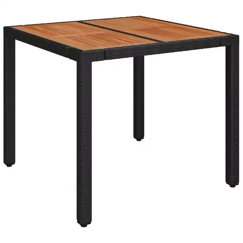 Ensemble repas de jardin avec coussins